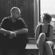在黑白電影《Tu dors Nicole》中飾演兄妹的 Marc-André Grondin 和 Julianne Côté 分別奪得最佳男配角和最佳女主角，此片同時亦被選為年度最佳電影。