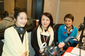 2015 國語 Radio Idol 的評審 Mary 盧玉鳳和 Carmen 邵蔚華都是廣播界的名人，不但主持電台節目，亦經常在電視熒幕露臉，同時還是廣告商的寵兒，Idol 們要是能學到她們的一招半式，肯定受用無窮。