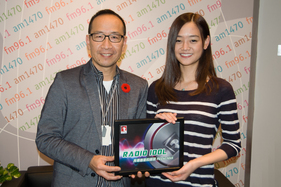 Eva 沈筠贏得「我最喜歡的 Radio Idol」網選冠軍，可謂人氣王。
