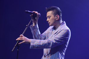 今年 5 月，黃耀明為多倫多第 9 屆加拿大中文歌曲創作大賽擔任表演嘉賓，在 7 月 29 日，終於輪到溫哥華的樂迷可以一睹明哥的風采。