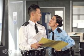 在《鐵馬戰車》中飾演施馬，和唐詩詠的姚瑤是一對歡喜冤家，角色深入民心。