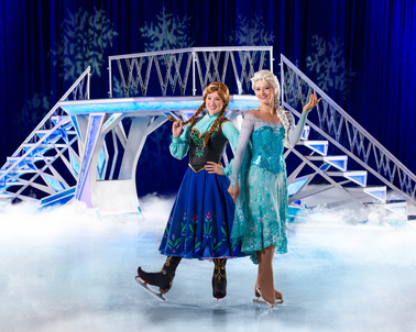 「Frozen」兩位勇敢的姊妹花 Elsa（右）和 Anna。