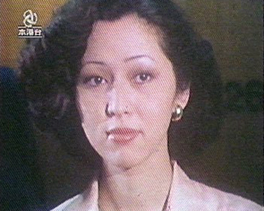 張瑪莉 1975 年贏得香港小姐冠軍，之後曾加入佳藝電視和麗的電視工作，但只做了三年的戲劇節目便將重心轉移至寫作和教學。現在不但有自己的公司，還在新城知訊台主持節目，另外又勤於寫作，至今已出版了二十多本書。