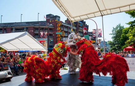 Vancouver Chinatown Festival 溫哥華華埠節下星期六舉行  來跟吉祥物「熊貓威威」合照！