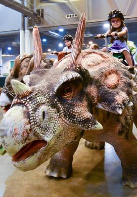 置身侏羅紀世界！北美最大恐龍展 Jurassic Quest 登陸溫哥華