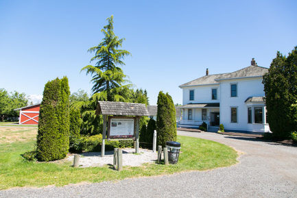 環境優美的 London Heritage Farm 有 1890 年代的農莊建築，二樓的家居式博物館還可看到當時一個中等家庭的生活形態。