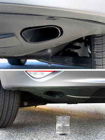 因為 FC 無排廢，車尾排氣喉非常乾淨，唯一排放的就是水氣。