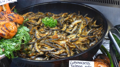 Sprat（小鯡魚）炸香後令人食指大動。