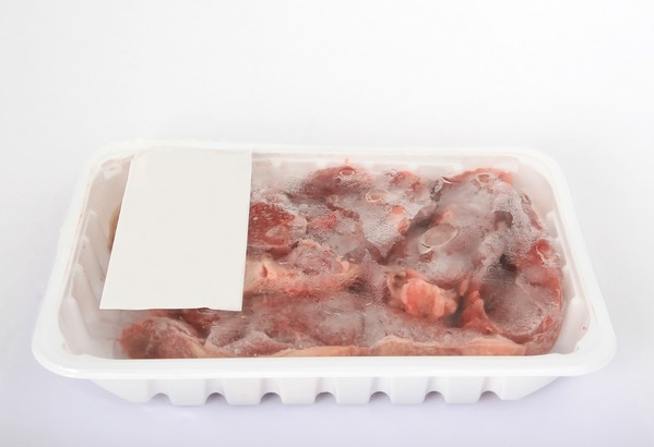 專家建議鮮肉冷凍最好別超過 1 個月，最大限度是 3 個月。 (Photo by Pixabay)