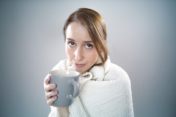 對於緩解感冒症狀，許多人第一時間會想到「喝白開水」。(Photo by Pixabay)
