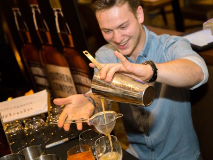 大開眼界!預覽溫哥華科學館的「Science of Cocktails」1746056045 大開眼界!預覽溫哥華科學館的「Science of Cocktails」