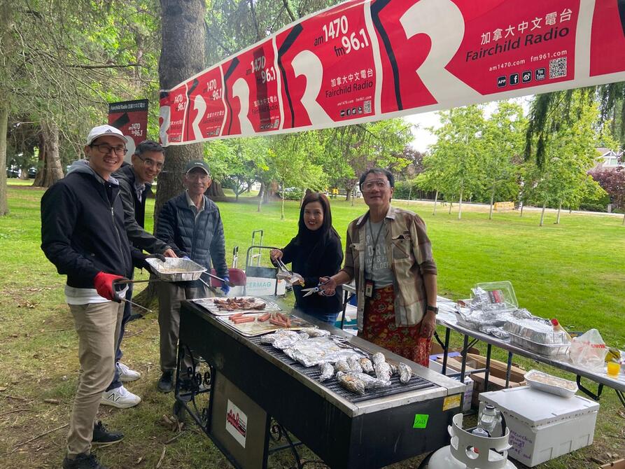 全國原住民歷史月加拿大中文電台主持員工齊聚一堂BBQ1761442295 全國原住民歷史月加拿大中文電台主持員工齊聚一堂BBQ13569