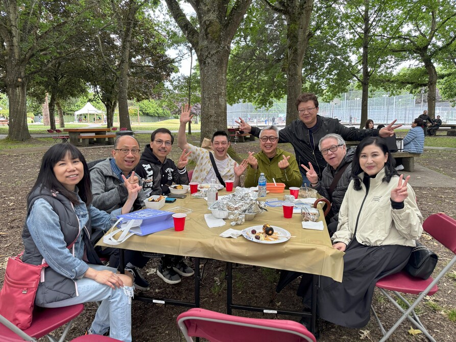 全國原住民歷史月加拿大中文電台主持員工齊聚一堂BBQ1761442295 全國原住民歷史月加拿大中文電台主持員工齊聚一堂BBQ13588
