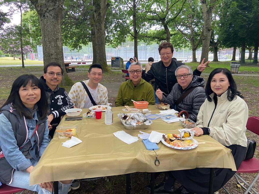 全國原住民歷史月加拿大中文電台主持員工齊聚一堂BBQ1761442295 全國原住民歷史月加拿大中文電台主持員工齊聚一堂BBQ13612