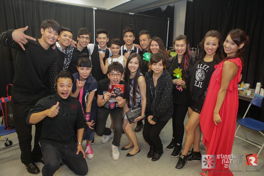 Sunshine Nation Behind the scenes5132