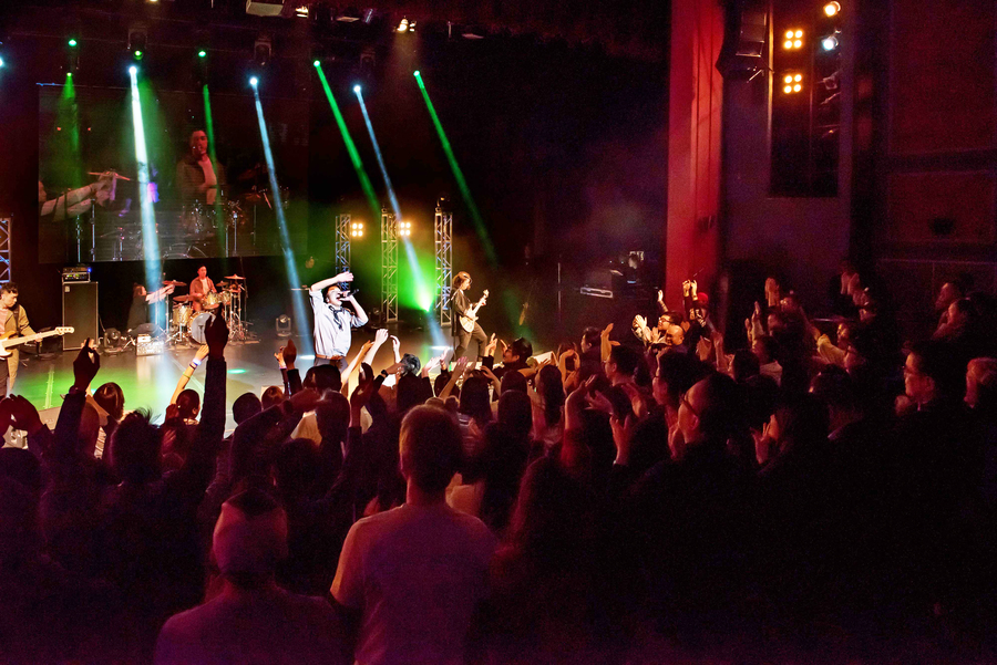 Supper Moment Live in Vancouver9616
