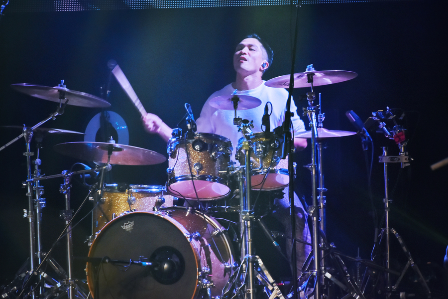 Supper Moment Live in Vancouver9640