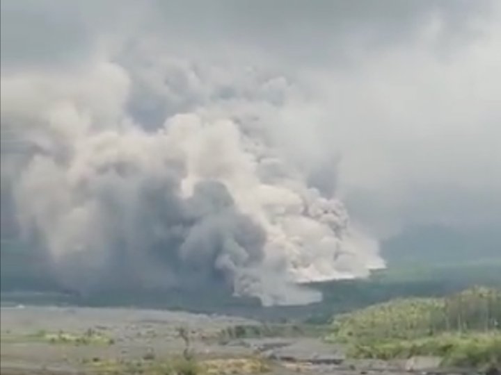 印尼西部火山發生大規模噴發