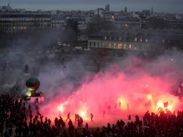 法國再有跨行業大罷工發起的主要工會估計全法國約有280萬人上街