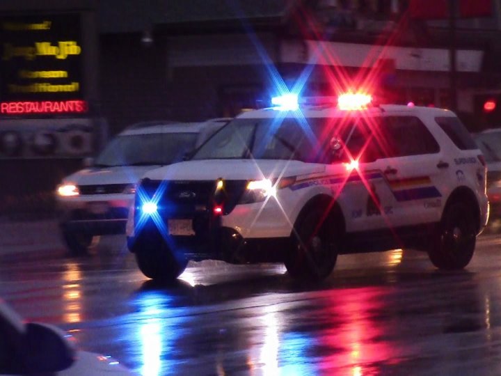魁省兩名警員執勤期間遭受襲擊一死一傷