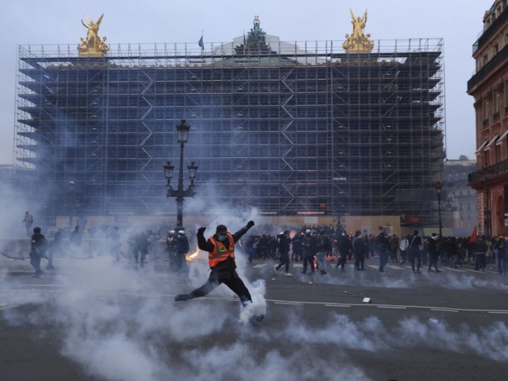 法國第十輪大罷工示威參與人數較少