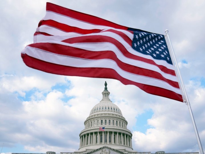 美國國會兩院先後通過臨時撥款法案免政府停擺