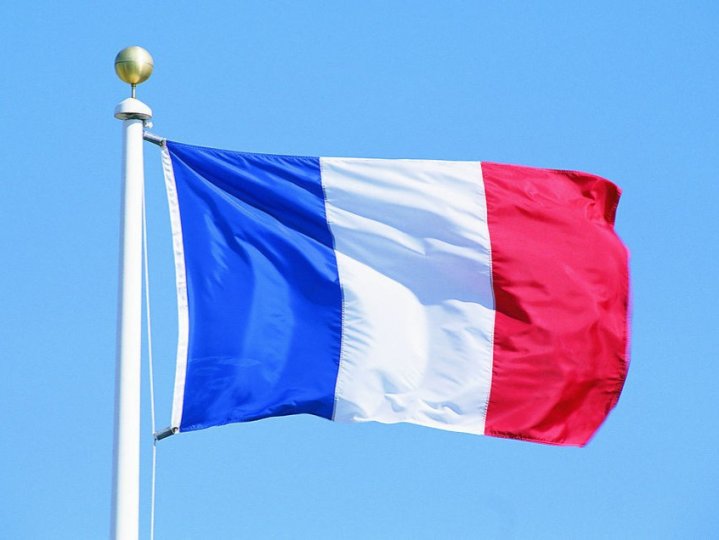 法國巴黎襲擊案一死兩傷