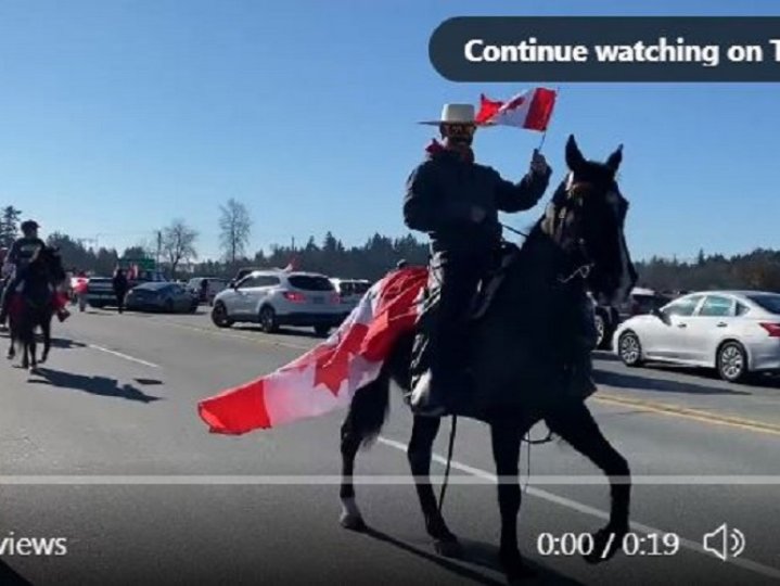 2022年自由車隊在渥太華舉行抗議示威事件發起人Pat King的審訊今日展開庭上播出持續11分鐘的現場片段