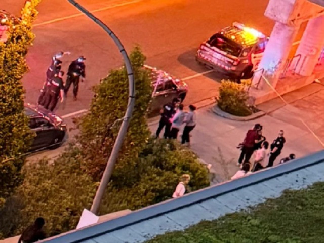 Featured News-多倫多Lawrence Heights社區疑發生槍擊案 1名男子死亡