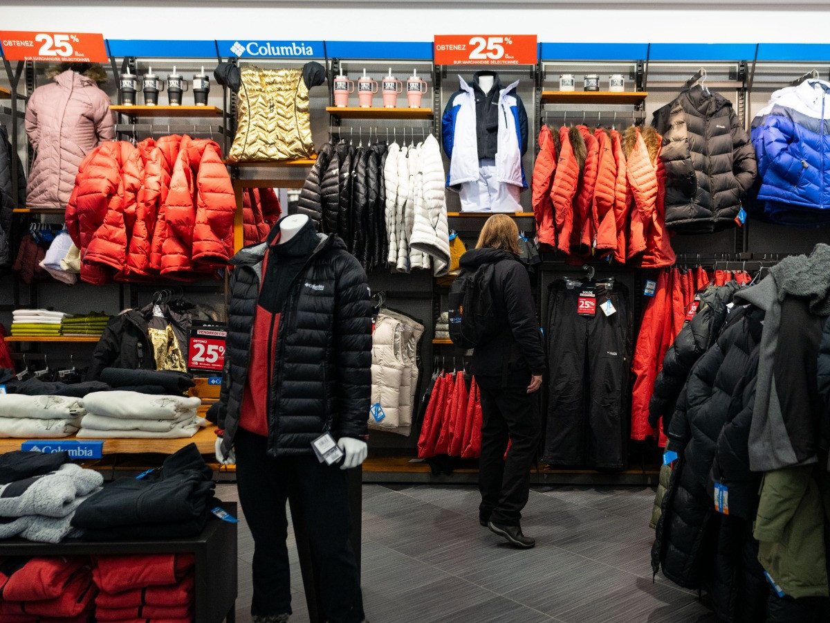 Featured News-Saleforce的最新報告說黑色星期5之後的1個星期網上銷售數量比去年同期增加9%