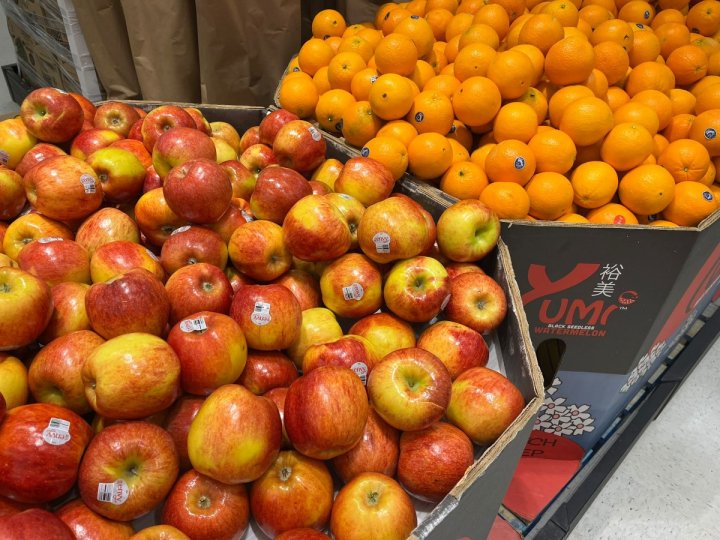 代表加拿大食品檢驗局僱員的工會表示僱員接獲通知,作為政府削減開支計劃的一部分食品檢驗局會裁減1371個職位1769631559