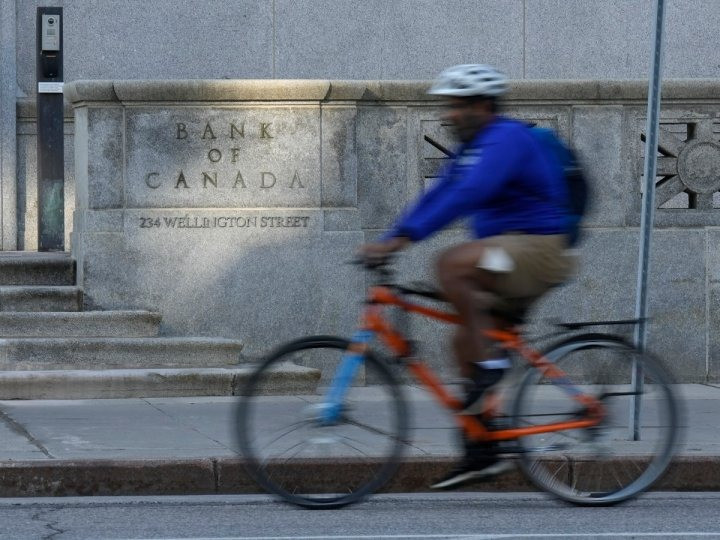 Featured News-加拿大中央銀行宣佈維持利率在2.25厘不變