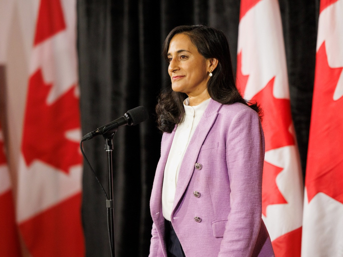 Featured News-外長阿南德與保守黨影子外長一同譴責香港當局判囚黎智英20年