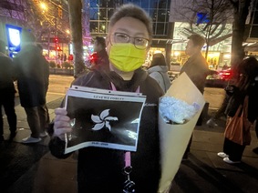 參與者力奇表示,對這麼多人參與悼念會非常感動。 參與者力奇表示,對這麼多人參與悼念會非常感動。