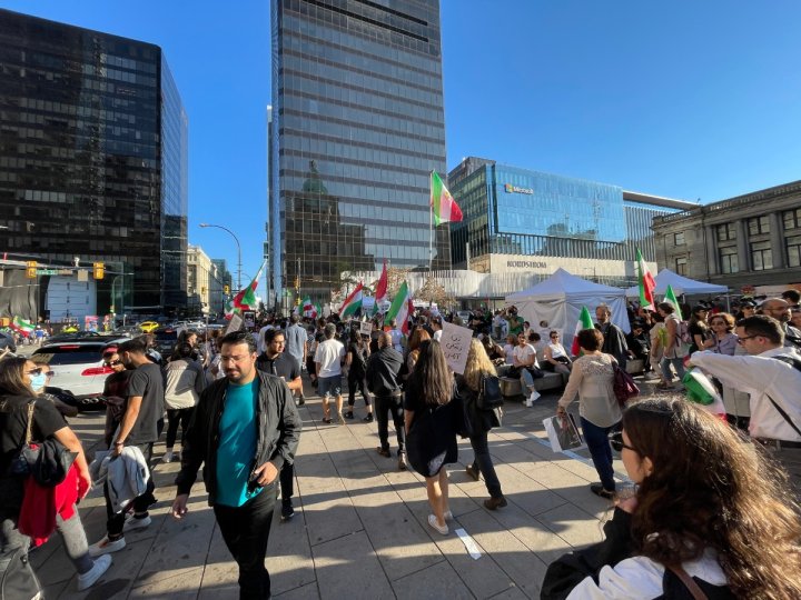 數十人聲援伊朗示威