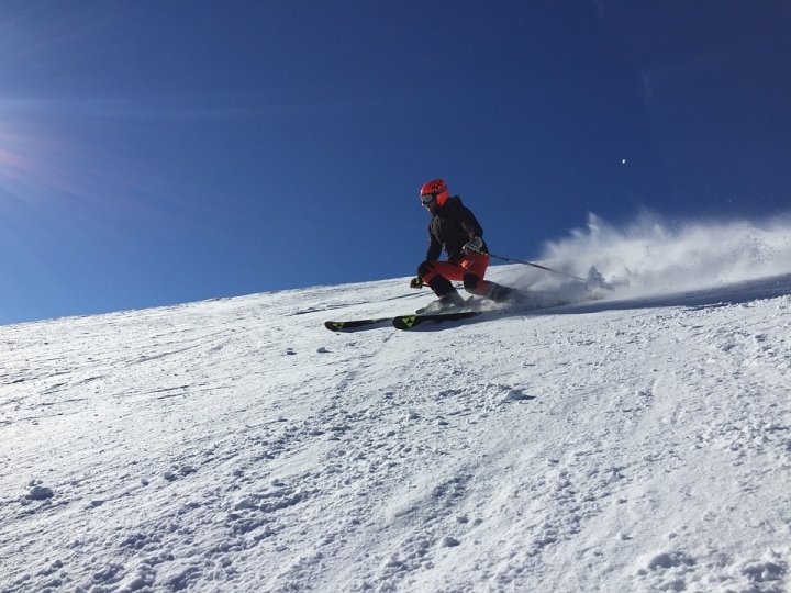 在剛過去的長周末低陸平原的滑雪愛好者紛紛湧往省內陸地區進行雪上活動