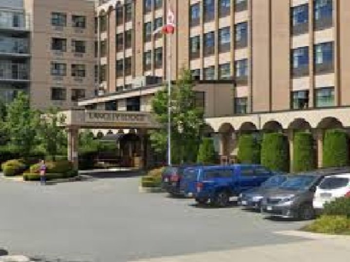 Langley 1個城市屋屋宛今早發生火警焚毀其中1間城市屋另外幾間損壞