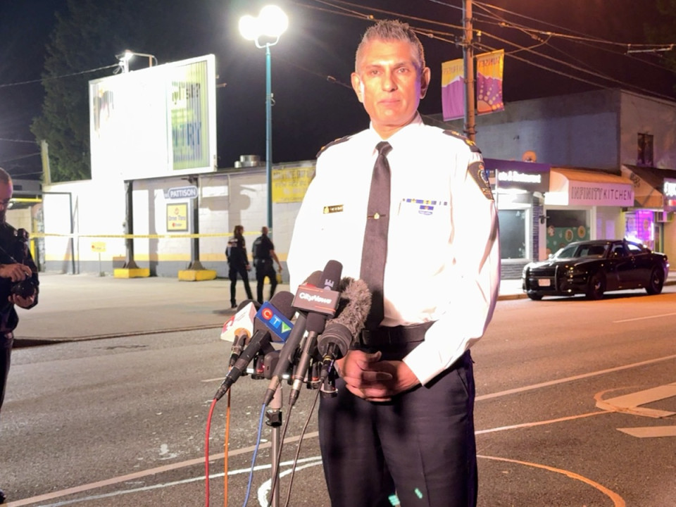Featured News-汽車撞向人群多人死傷 警現階段拒公佈死傷人數