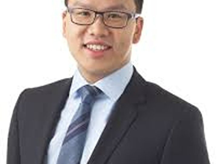 華裔候選人何諾軒暫領先對手