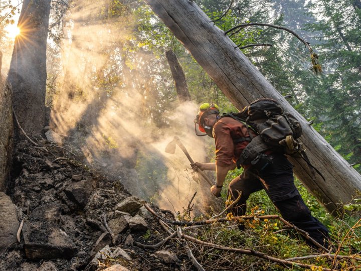 BC山火服務處說Dawson Creek以南的山火仍未受到控制預料在未來幾火勢會大幅蔓延