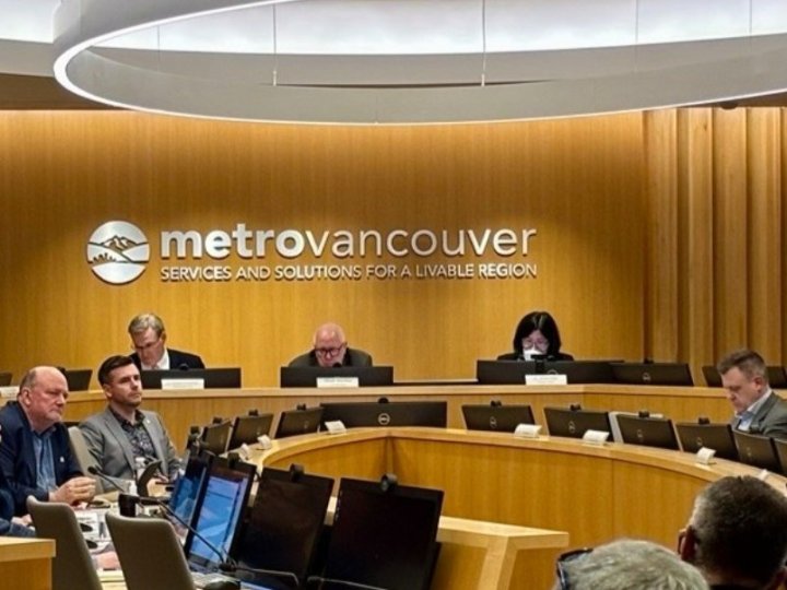 大溫都市局接受報告建議 取消逾時會議薪酬雙計