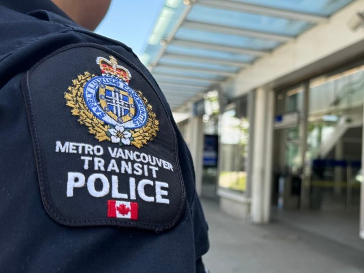 警科學世界架空車站拘一漢檢曲尺手槍