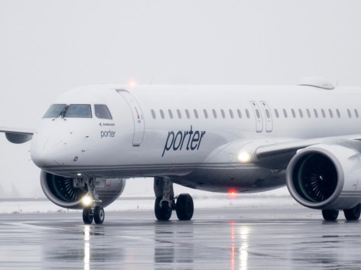 Porter航空公司說公司1架原定由安省咸美頓飛溫哥華的客機昨晚在沙省降落