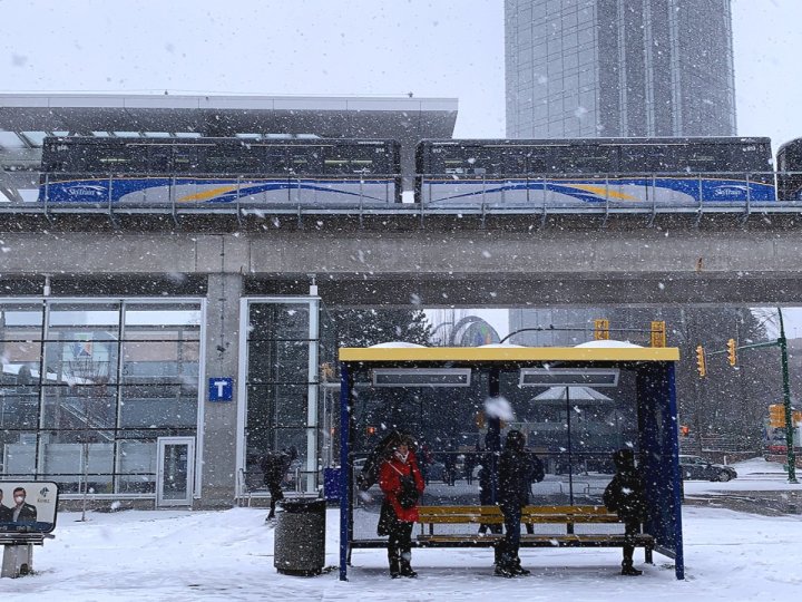 運輸聯線為旗下交通工具做好落雪準備