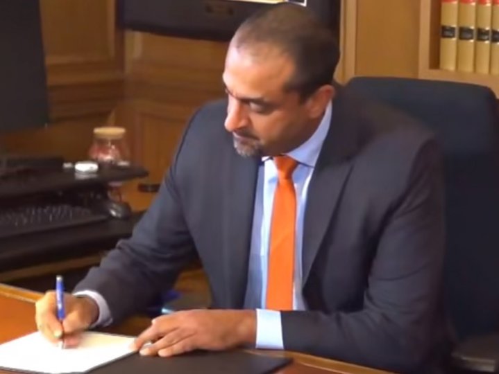 卑詩省府與全國其他省份、地區和聯邦政府簽署《加拿大全國認受協議》