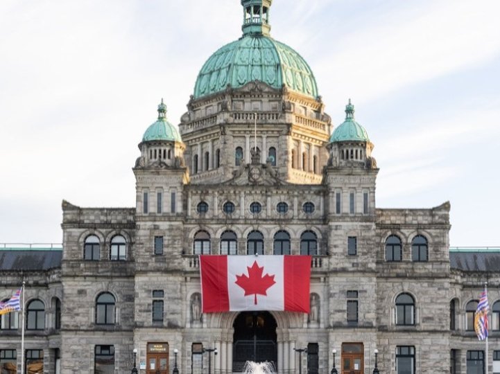 卑詩省議會通過北岸輸電網絡計劃法案  議長周勵行投決定性一票