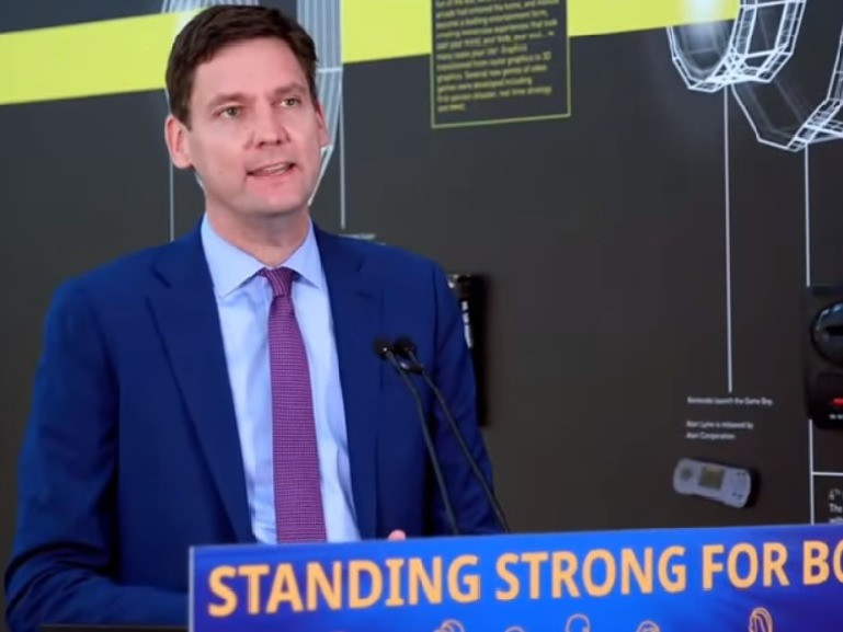 Featured News-卑詩省長尹大衛表示今早向總理卡尼表明   不接受亞省輸油管能源項目協議