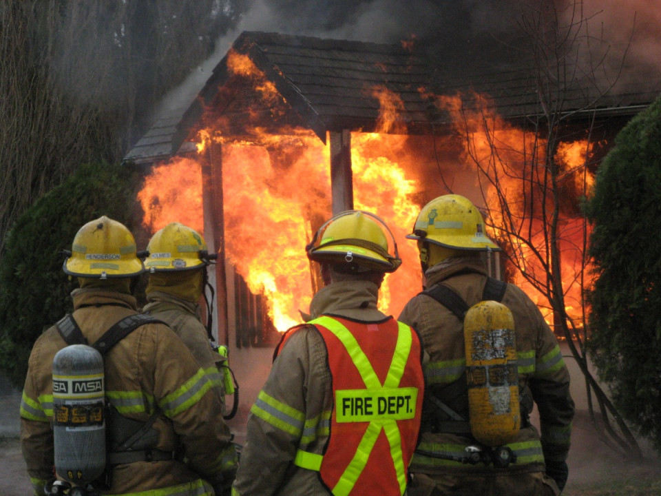 Featured News-Chilliwack養雞場火警　建築全毀無人受傷