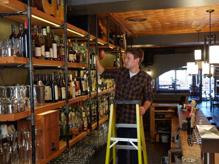 BC工作安全局提醒民眾及工人小心使用梯子