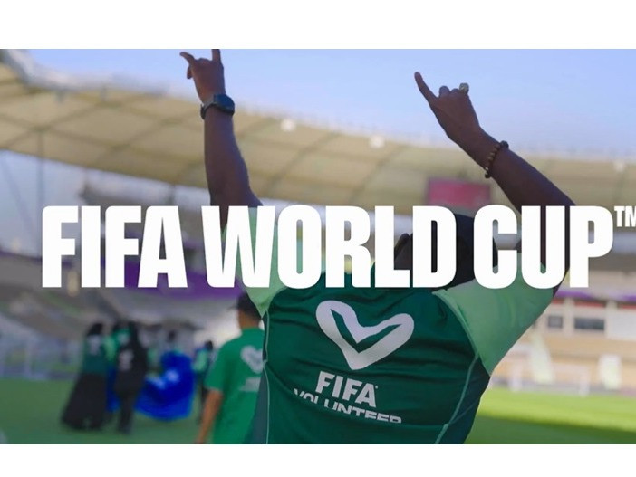 Featured News-民眾對明年夏季在溫哥華及多倫多舉行的國際足總世界盃比賽的期待日益高漲之際聯邦體育事務國務秘書寇文德批評本國體育館的規模